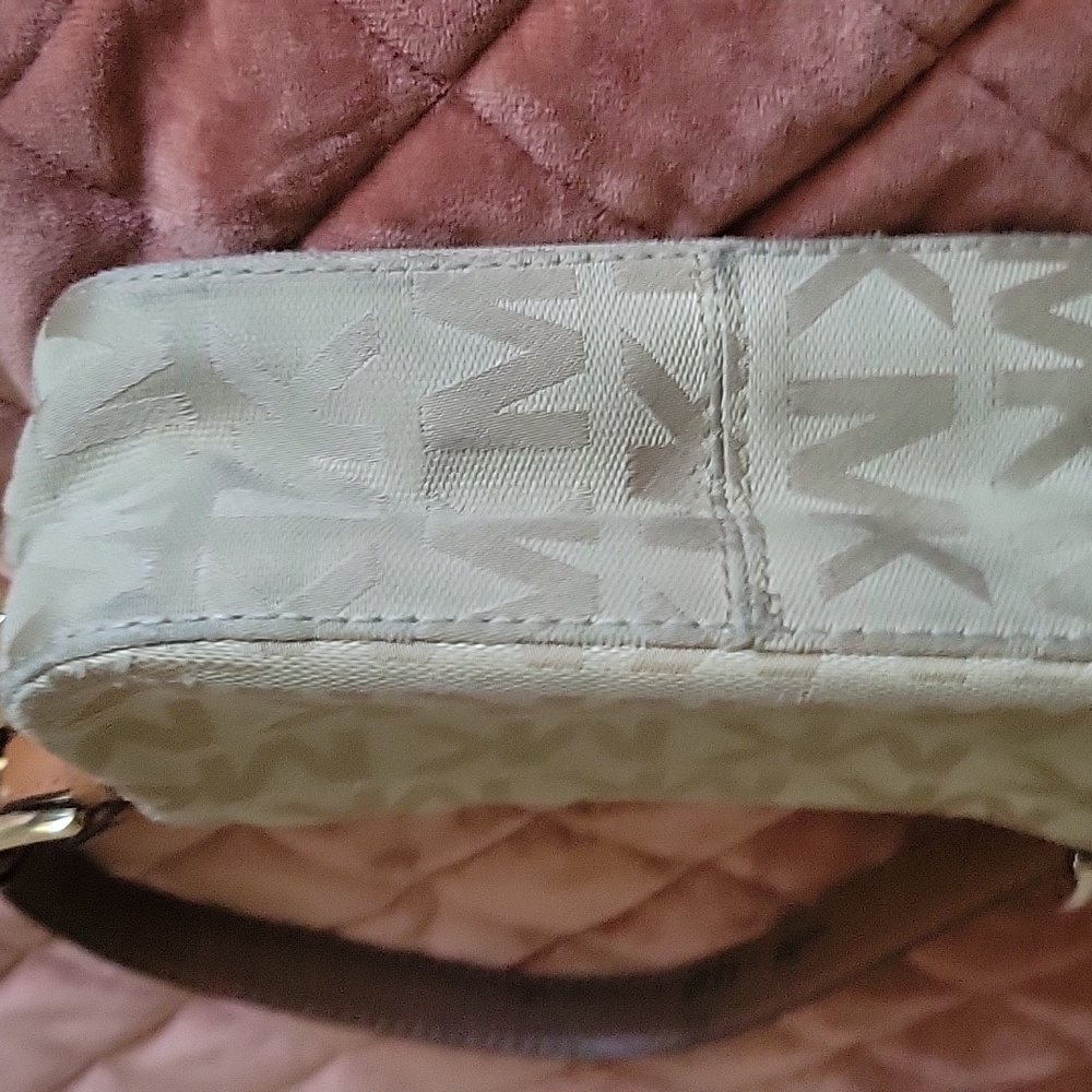 Purse - Picture 4 of 4
